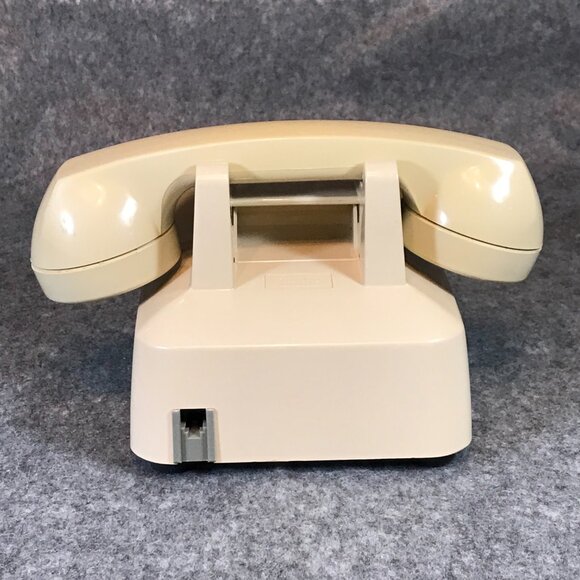 Retro Push Button Traditional Landline Desk Phone - Picture 6 of 8